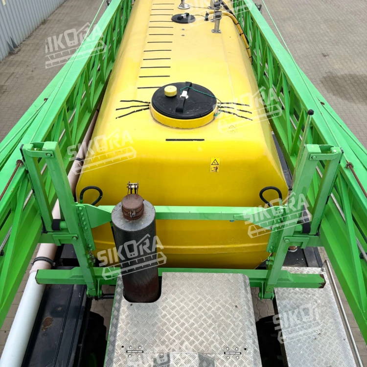 M-0040 (5).png